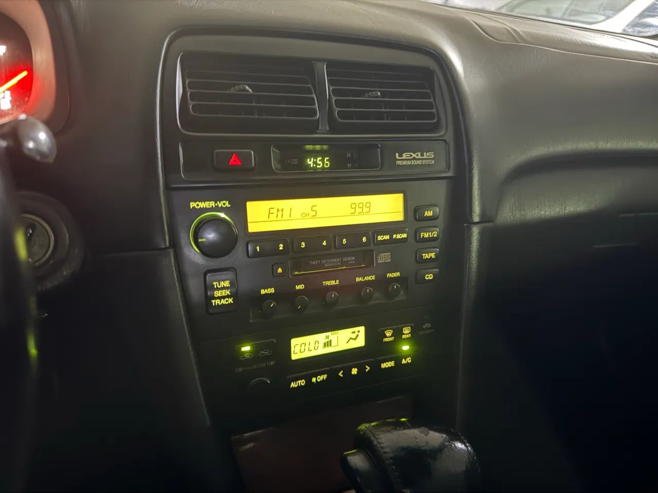 Lexus ES-300 3, foto 9 de 14