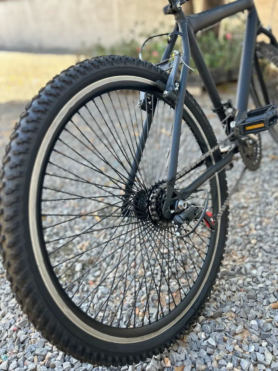Bicicleta aro 26 customizada  - Foto 5