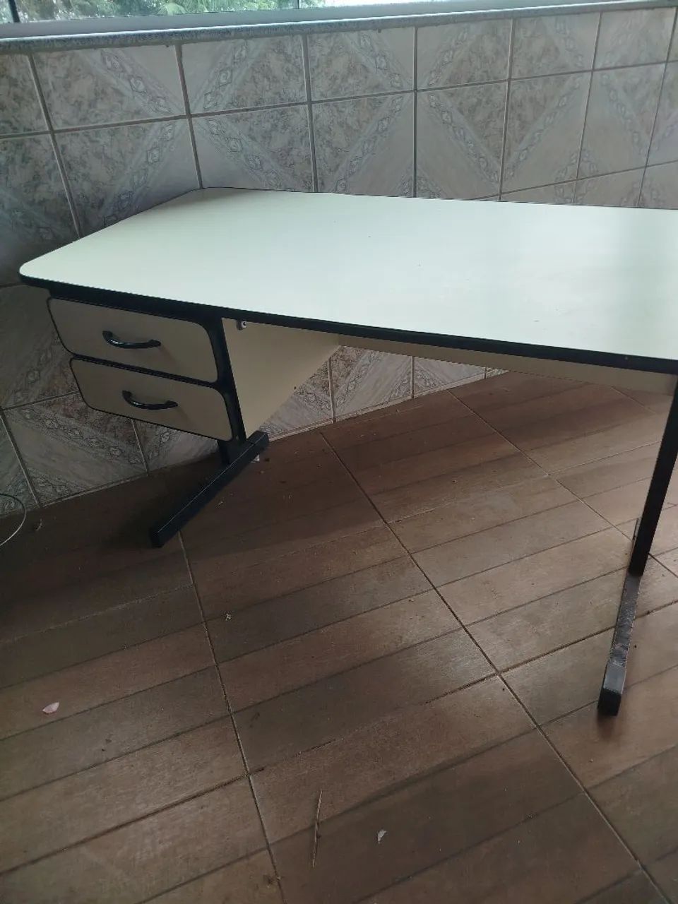 DOAÇÃO DE MESA ESCRITÓRIO 