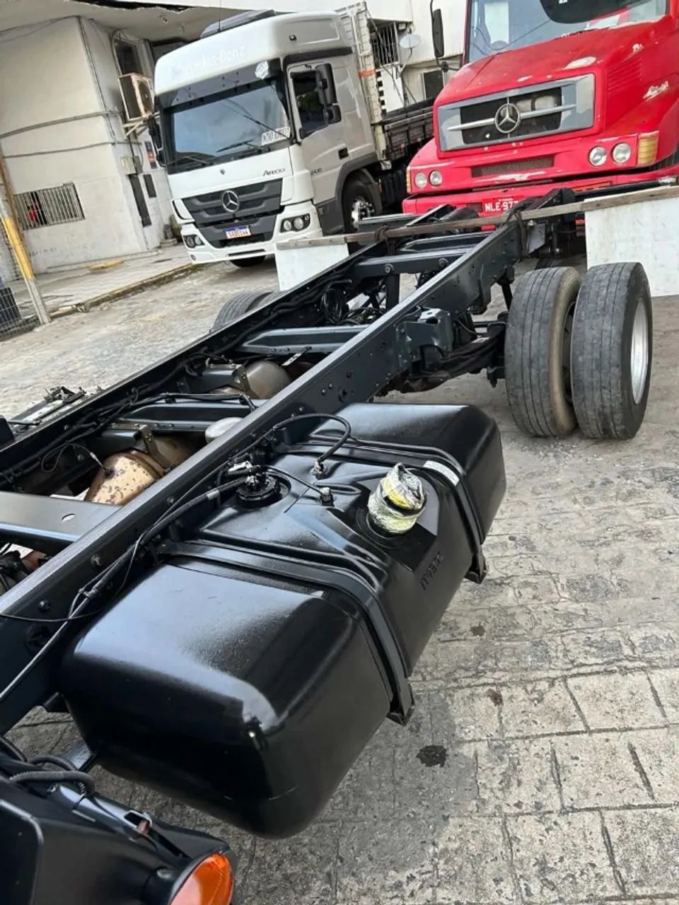 Iveco 11-190 Tector Ano: 2020 No Chassi  - Foto 4