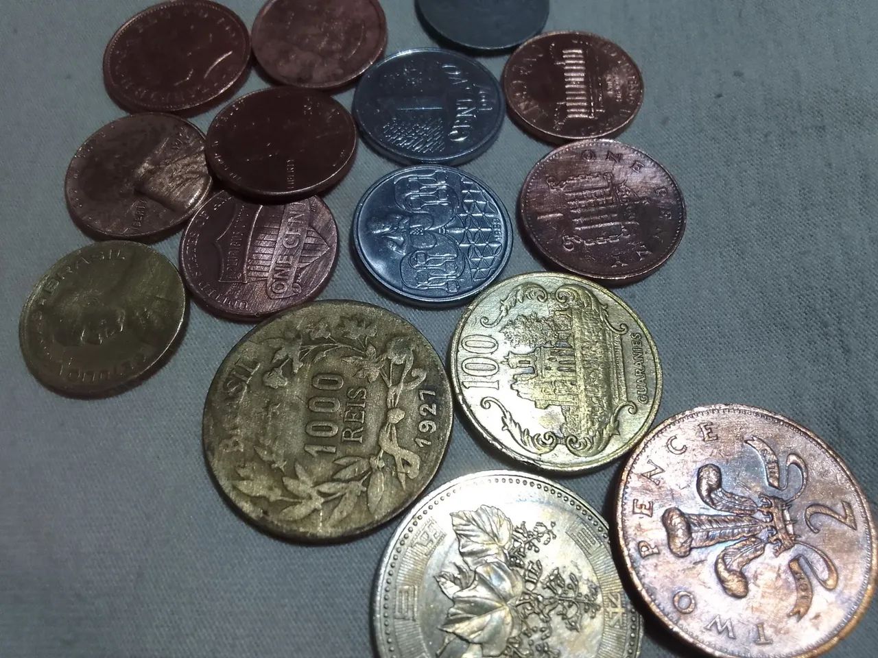 Moedas colecionadores amadores e profissionais 
