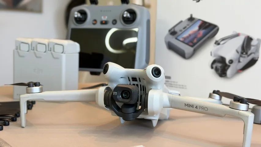 Drone DJI Mini 4 Pro Fly More Combo com controle DJI RC 2 - Foto 3