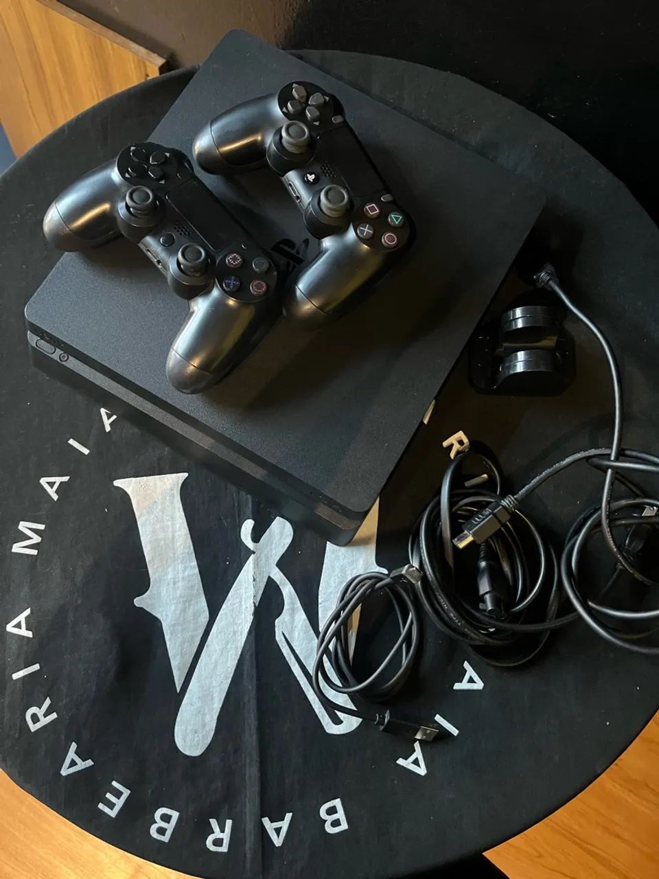 Ps4 slim 1Tb 2 controles  - Foto 2