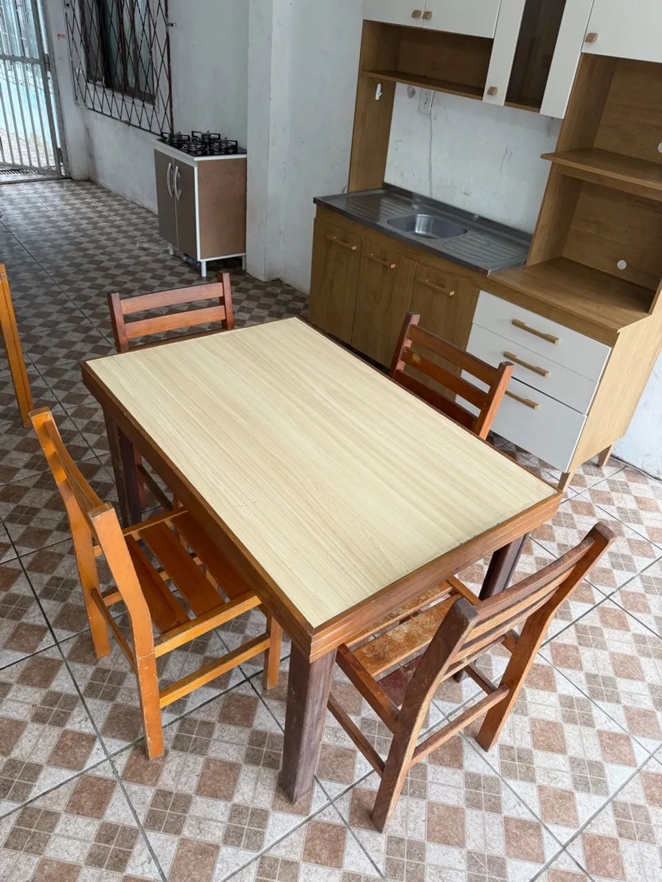 MESA USADA COM 4 cadeiras - Foto 5