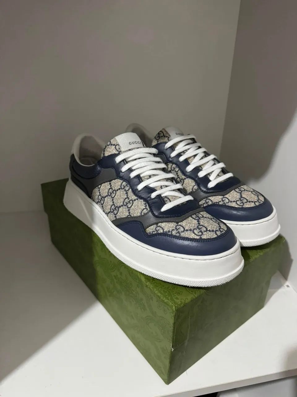 tênis gucci