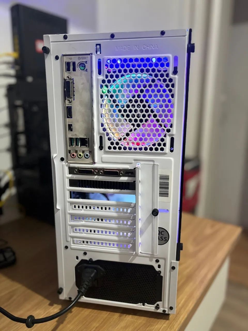 Computador Gamer i5 9400F 16GB DDR4 3200 512GB M.2 + GTX 560