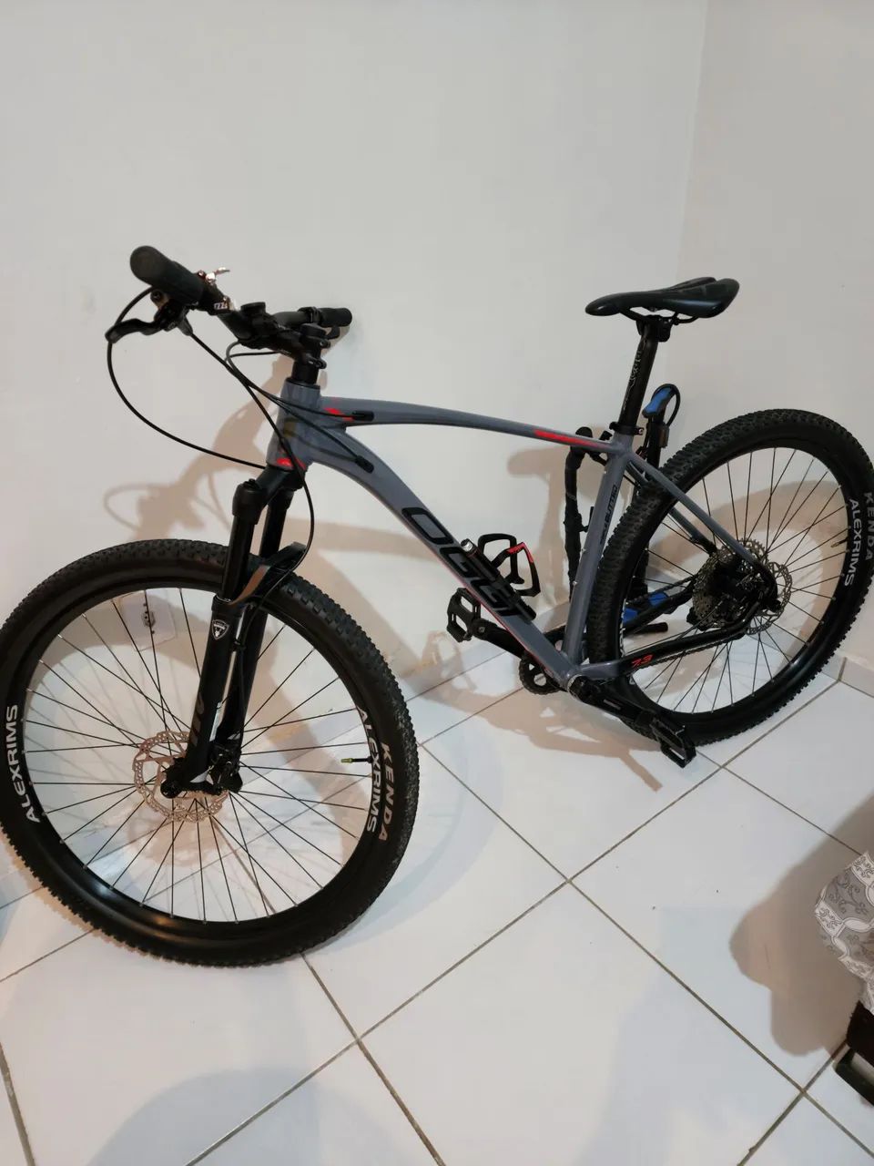 BICICLETA OGGI 7.3 ARO 29