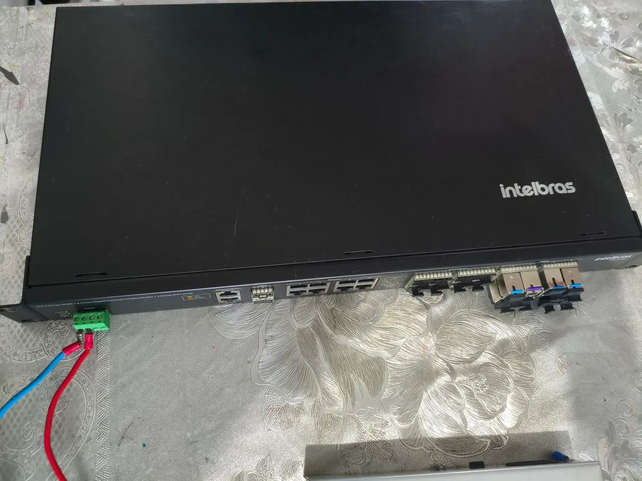 OLT Intelbras 8820i - 8 Portas GPON - Usada e Funcionando Perfeitamente.