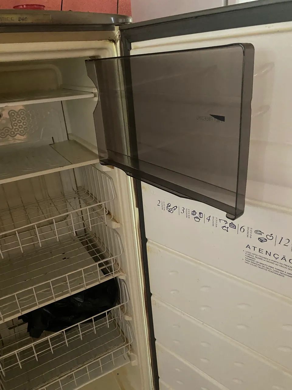 VENDO FREEZER 
