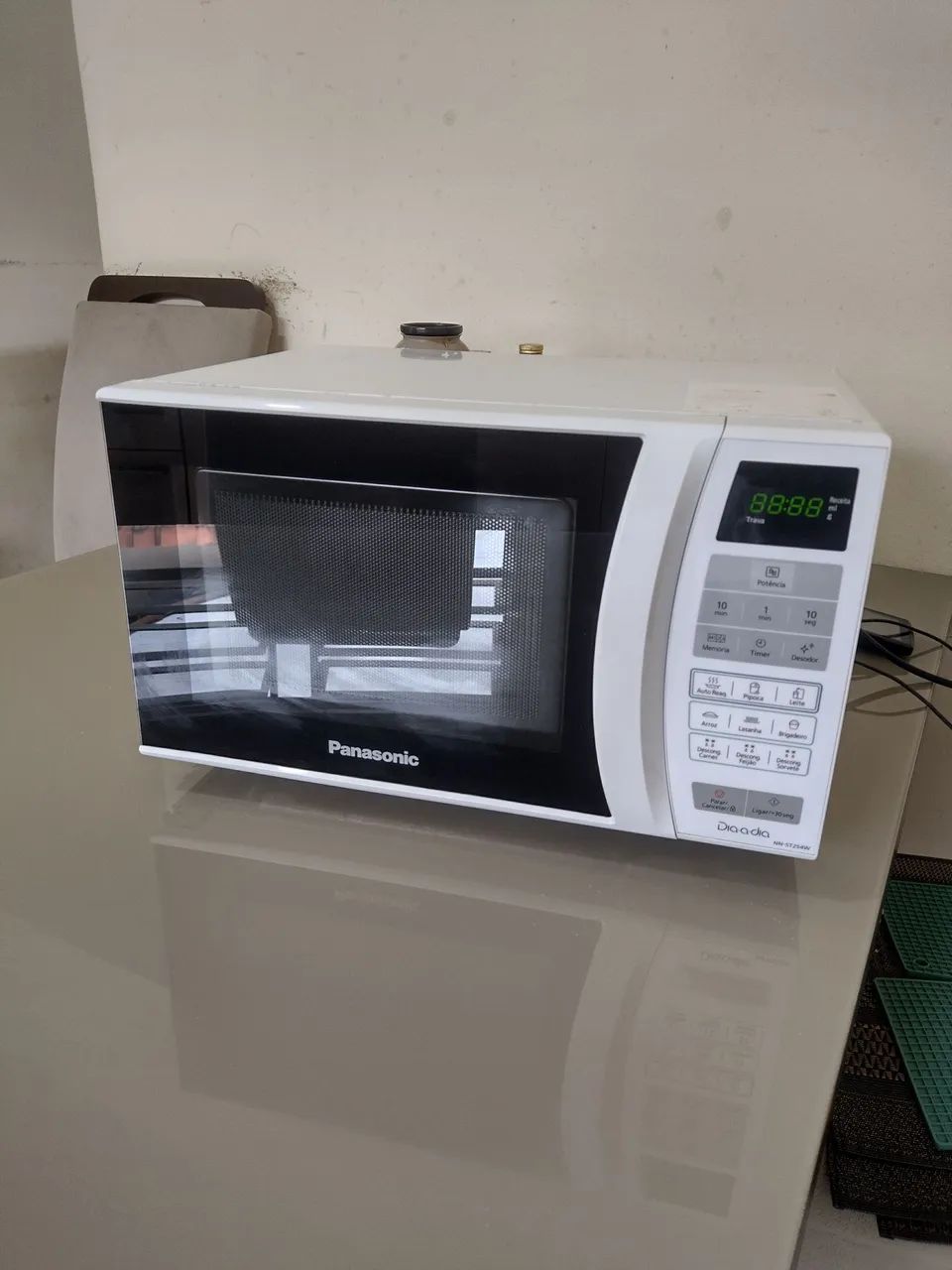 Microondas Panasonic 21 litros, funcionando perfeitamente 