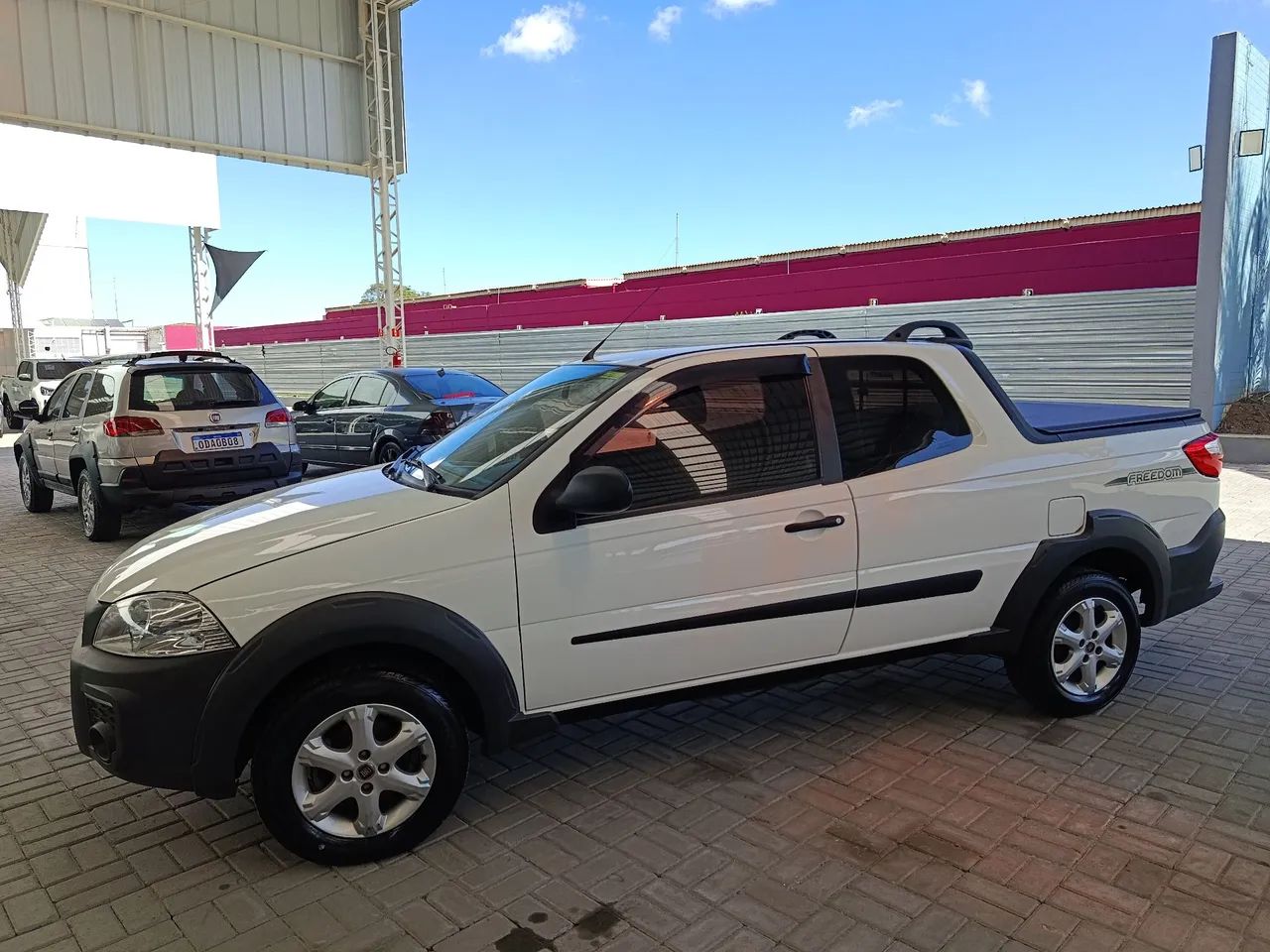 Fiat Strada Freedom 1.4 Flex 8V CD 2020 - Foto 5