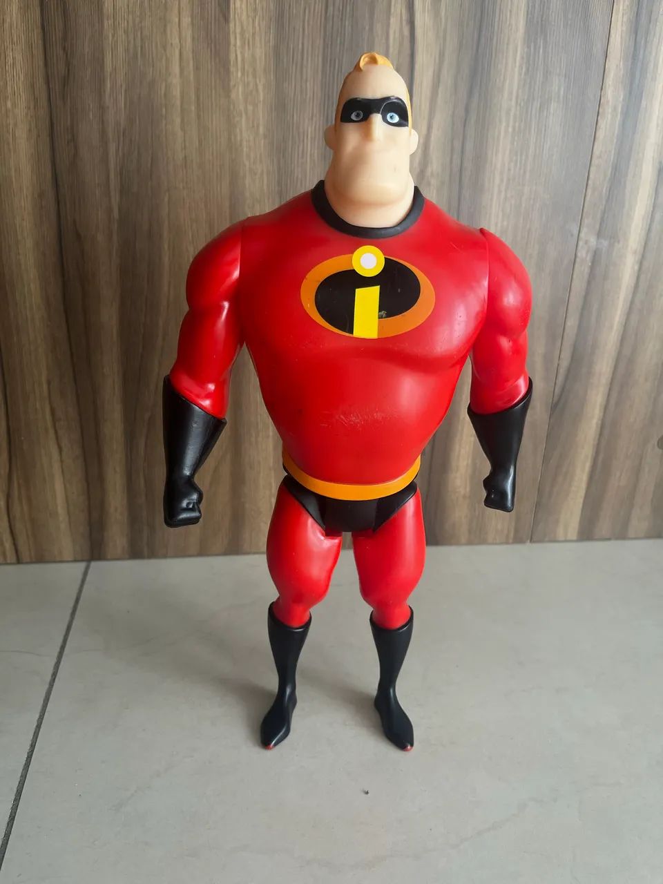 Boneco Sr. Incrível (Os incríveis)