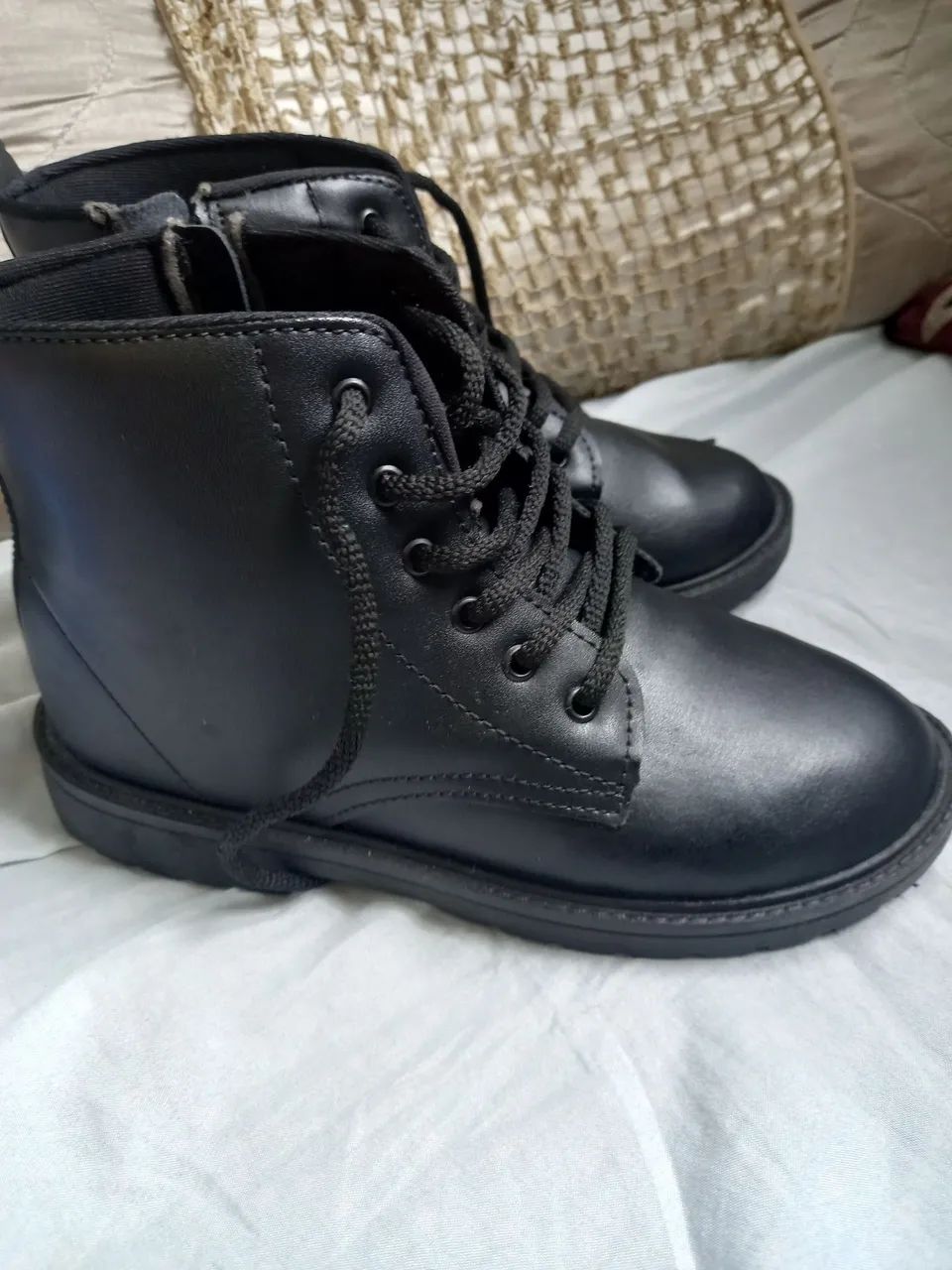 Bota 33