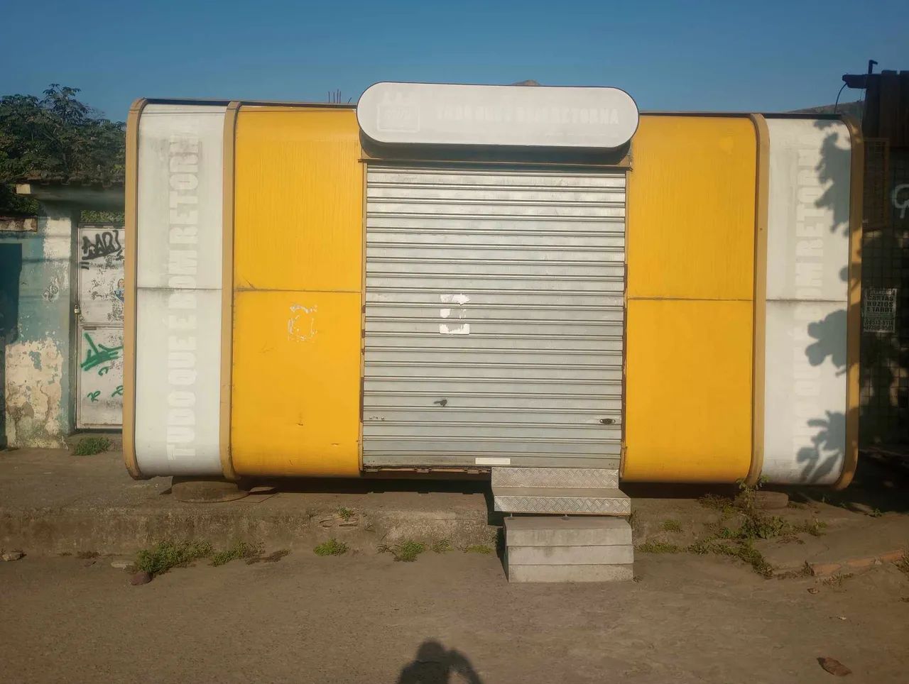 Container trailer loja 