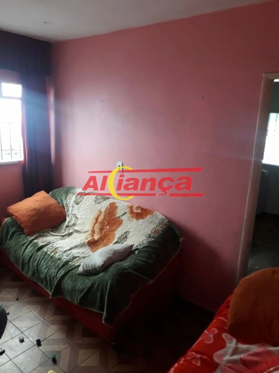 2 CASAS NO JD. PARAVENTI PRÓX.MAIA E POSTO DE SAÚDE