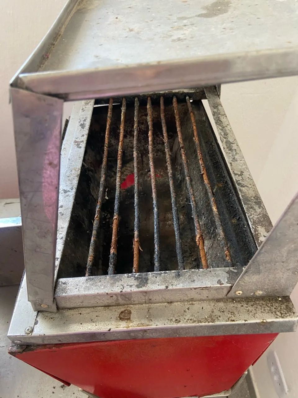 VENDO CARROÇA DE ESPETINHO E CACHORRO-QUENTE - Foto 2