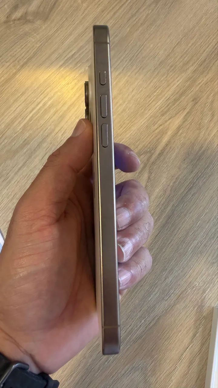 iPhone 16 Pro Max 256GB - Foto 4