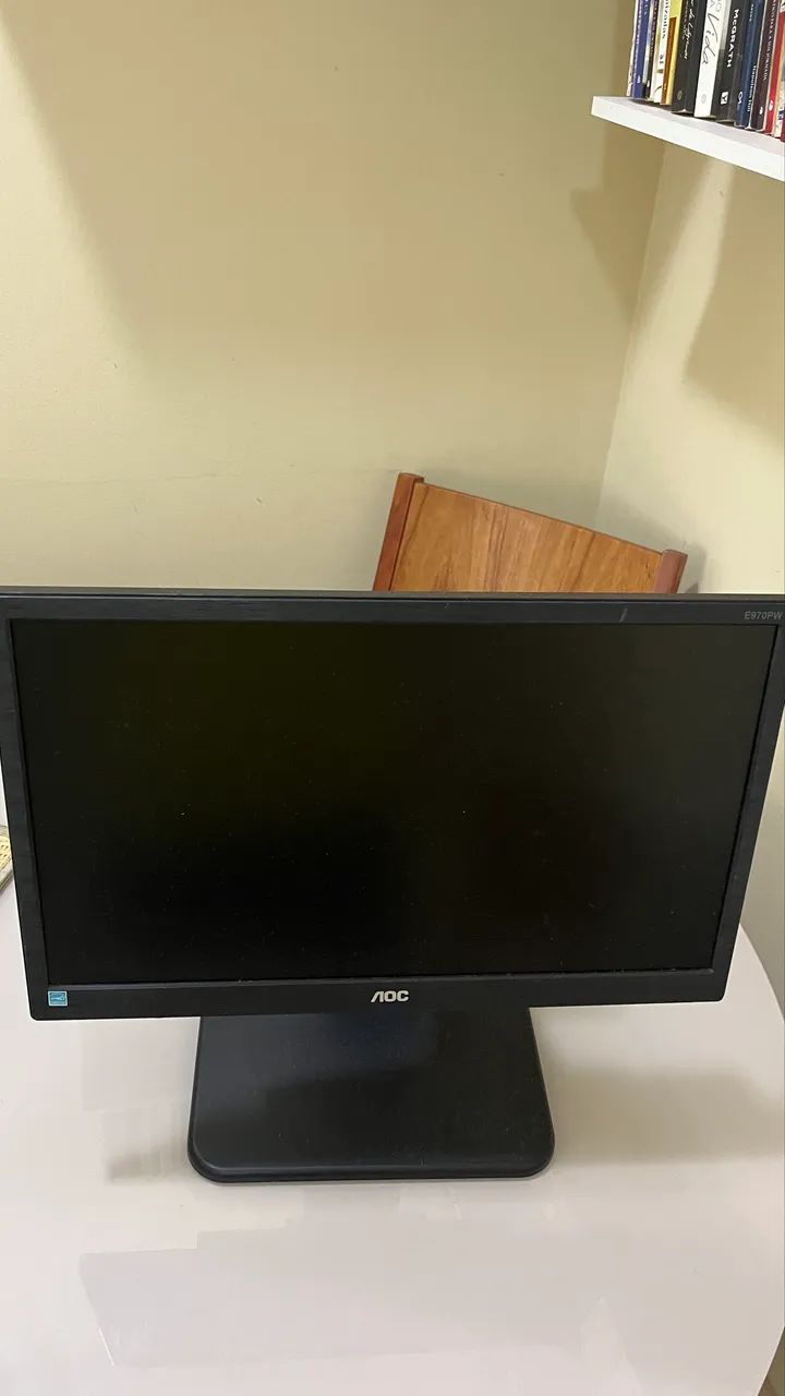 Monitor AOC led 18,5