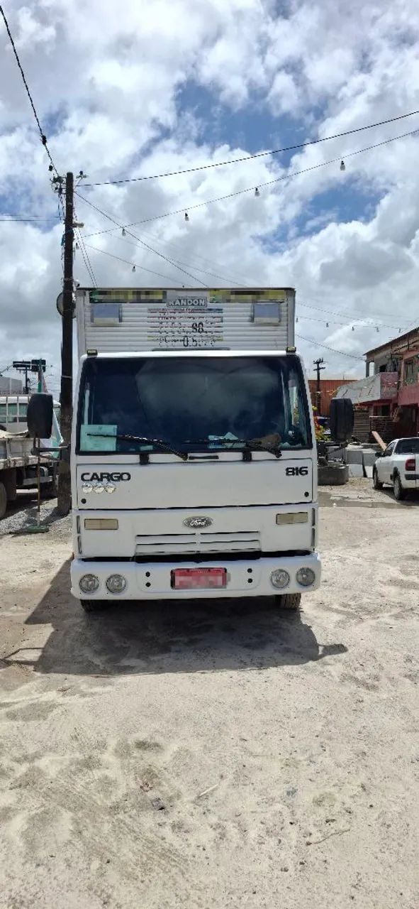 Ford Cargo 2012/2013 Baú 6,20m