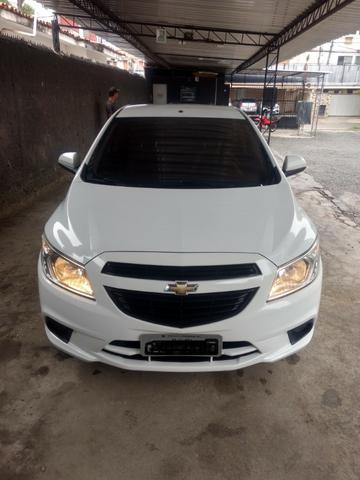 Onix LT 1.0 FLEX / Carro impecável pra vender rápido
