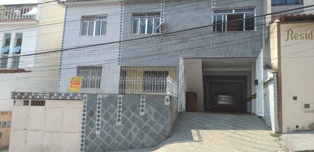 Aluga-se ótimo apartamento 3/4