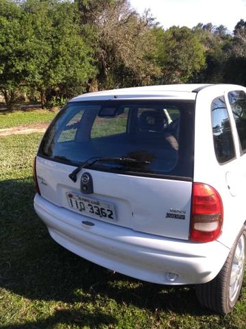 Corsa Hatch - Foto 2