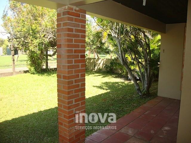 Bela casa no Centro Imbé, poucas quadras do mar. - Foto 8