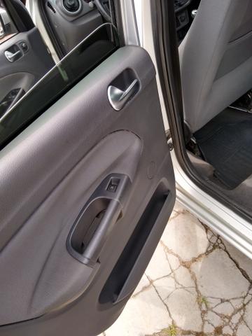 Vende-se , estudo troca menor valor - Foto 16