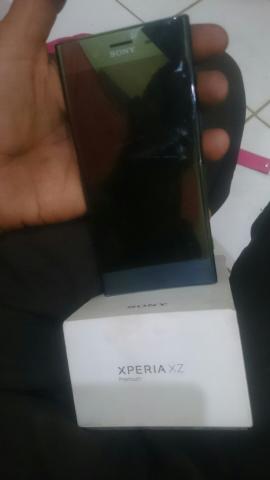 Xperia xz Premium com defeito - Foto 2
