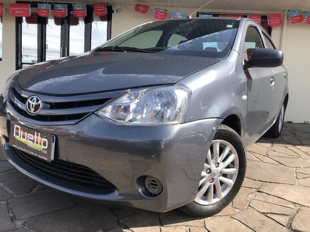 Toyota Etios X 1.5 Sedan 2013