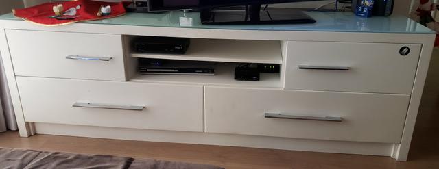 Rack branco com tampo de vidro - Foto 2