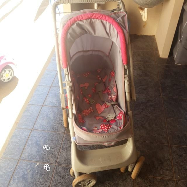 Carrinho de bebê e Berço portátil - Foto 3