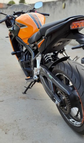 HONDA CBR650F