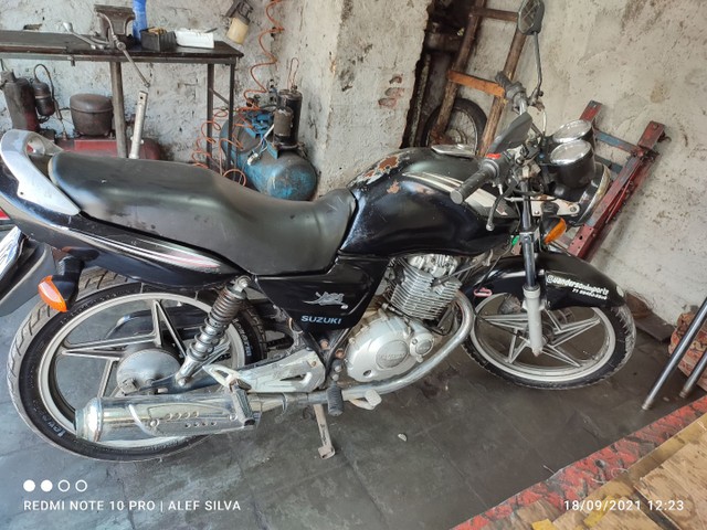 SUZUKI YES