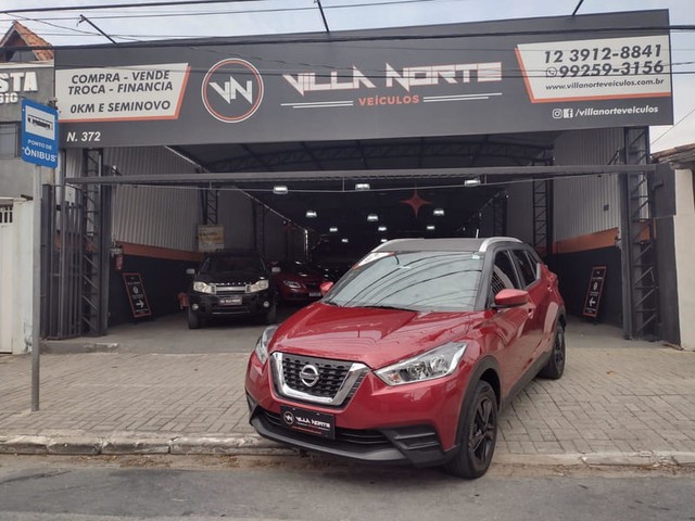 NISSAN KICKS S 1.6 AUT. FLEX 2018  TROCO/FINANCIO 