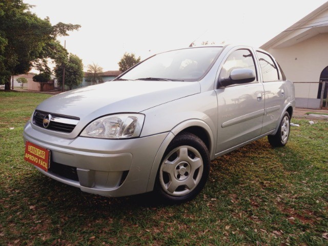 CORSA SEDAN PREMIUM 1.4