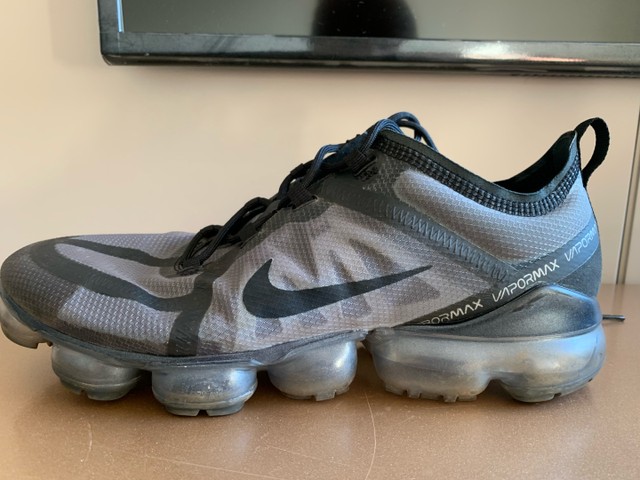 vapormax preto com cinza