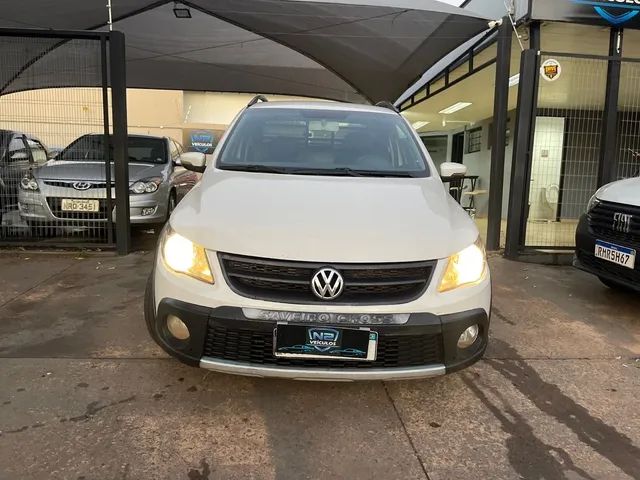 VW - Volkswagen Saveiro Cross 1.6 C.E. Branca 2012 - Campo Grande