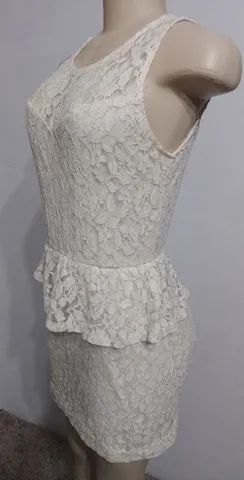 lindo vestido em renda - tamanho m - Foto 2
