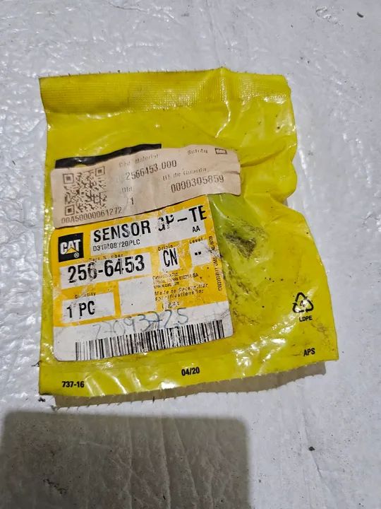 Caterpillar sensor temperatura novo original 2566453 - Foto 2