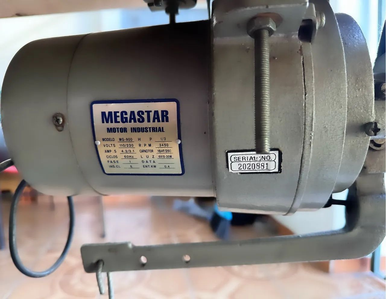 Máquina de Costura Reta Profissional, Industrial Luki  - Foto 2