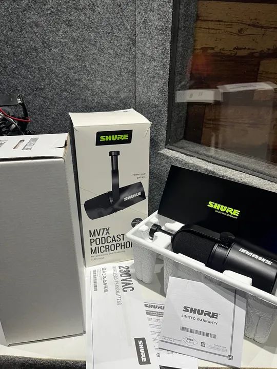 Vendo Microfone Shure MV7x (Original) - Foto 4