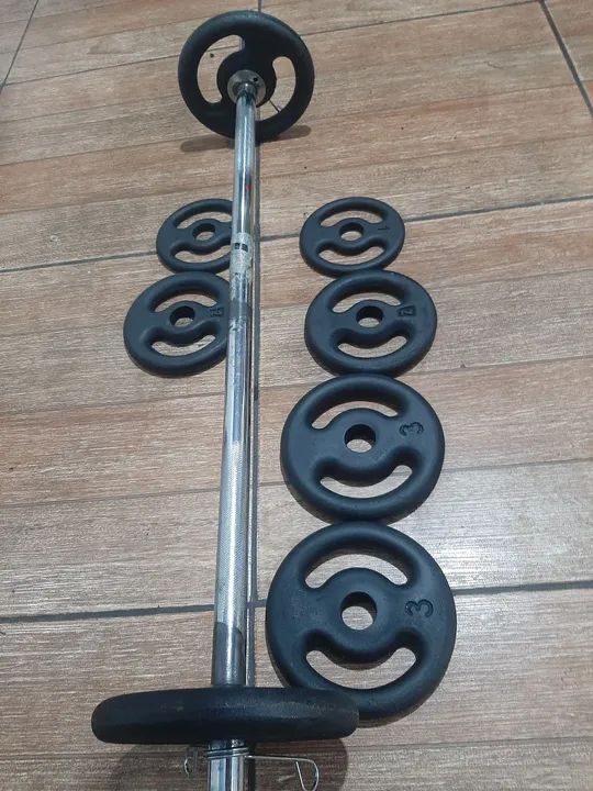 kit treino: 01 barra + presilhas + 20kg de anilhas. 3x sem juros no crédito . - Foto 5