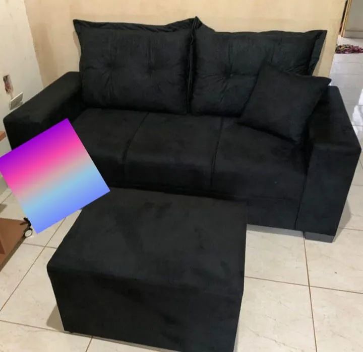 Sofá 3 lugares preto impecável
