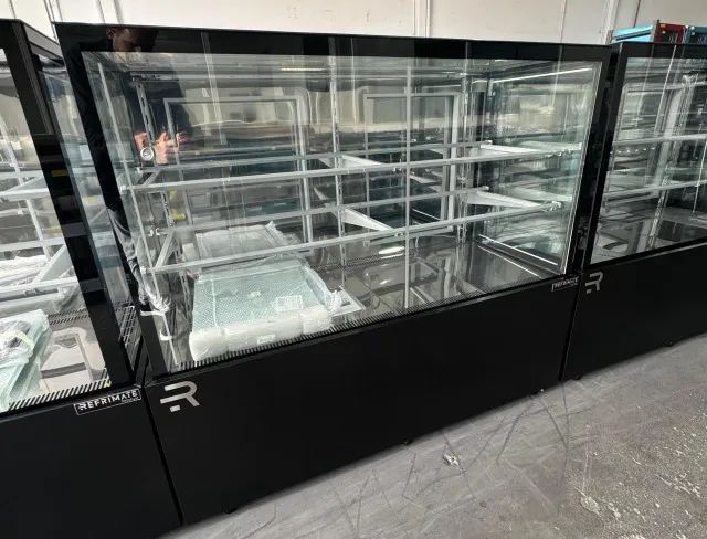 Vitrine Titanium Premium vidros com aquecimento 1,45m Nova 