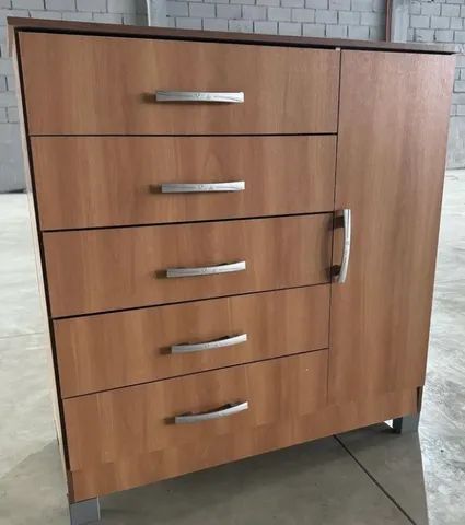Vendo cômoda 5 gavetas com sapateira 