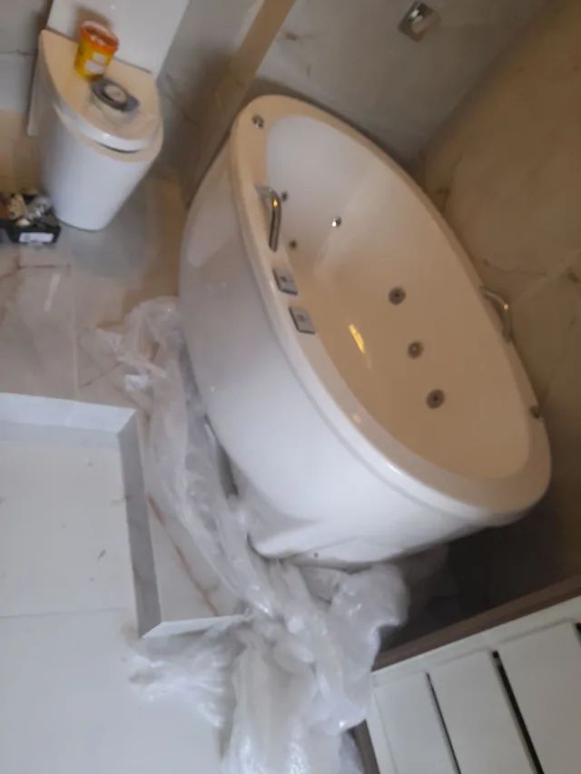 BANHEIRA OFURO COM HIDROMASSAGEM E ACIONADOR  - Foto 5