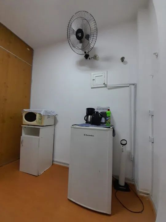 Ótima sala com 2 ambientes e banheiro no Méier - Foto 4