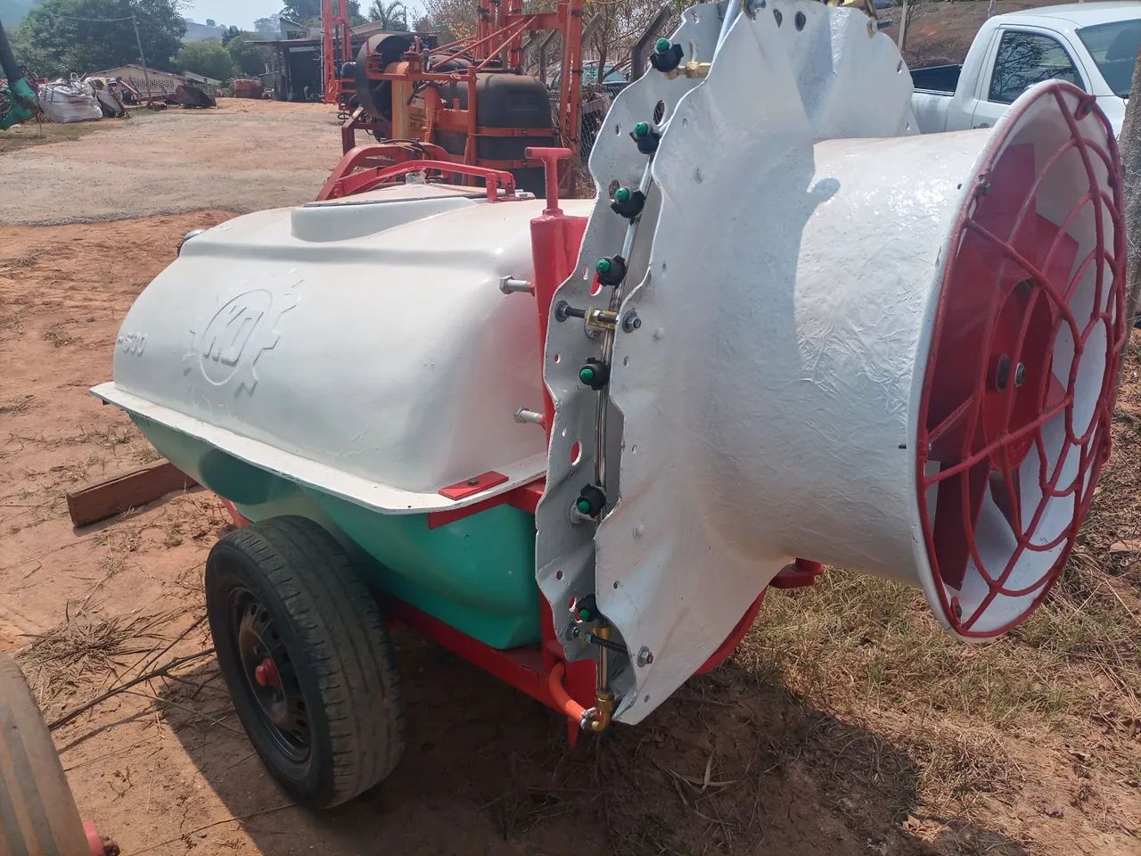 Pulverizador cafeeiro KO 700 lts. - Foto 5