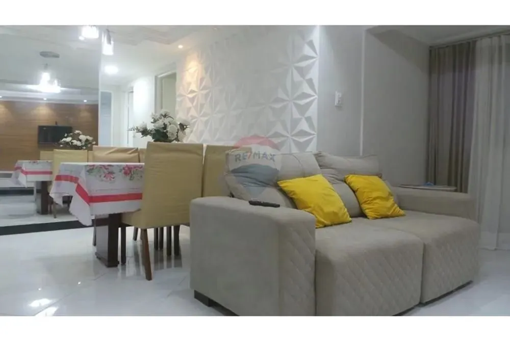 Apartamento mobiliado Cond. Farol da Barra - Coroa do Meio
